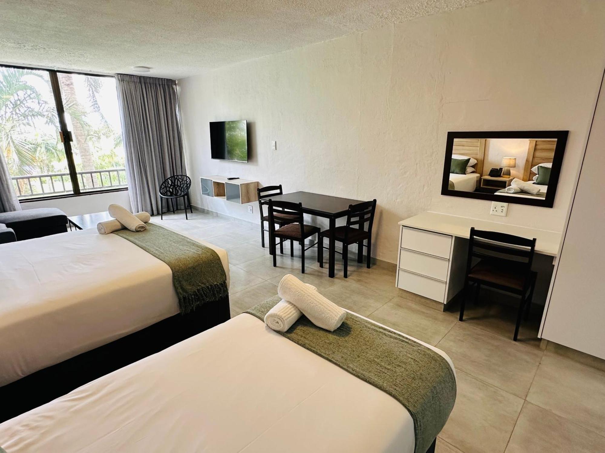 Breakers Resort Apartments Дърбан Стая снимка